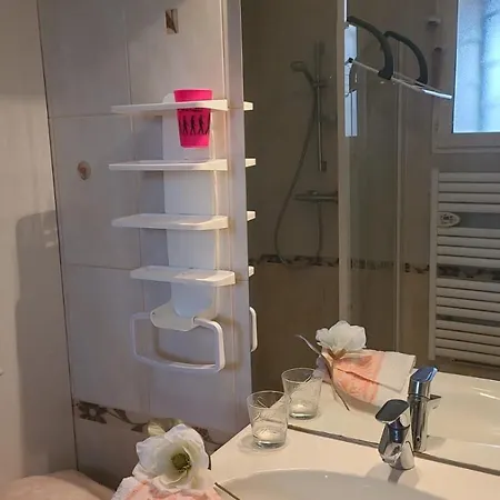 La Jolie Vue Et La Maison De La Tour- Cordes-sur-ciel 아파트 Les Cabannes (Tarn)